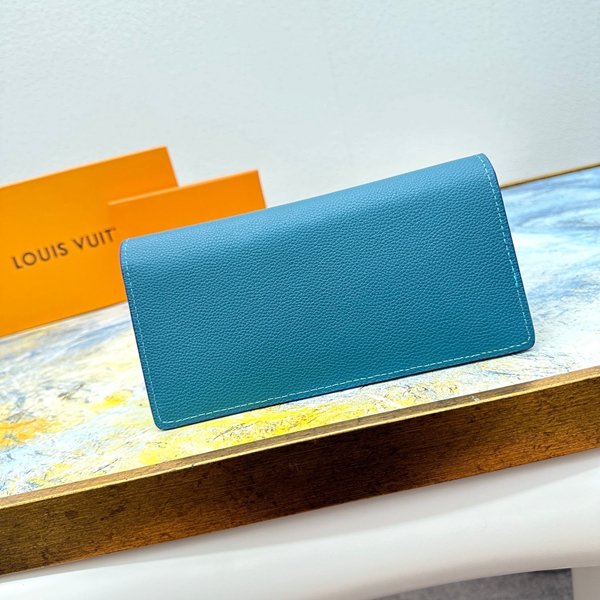 LVコピーウォレット着用イメージ